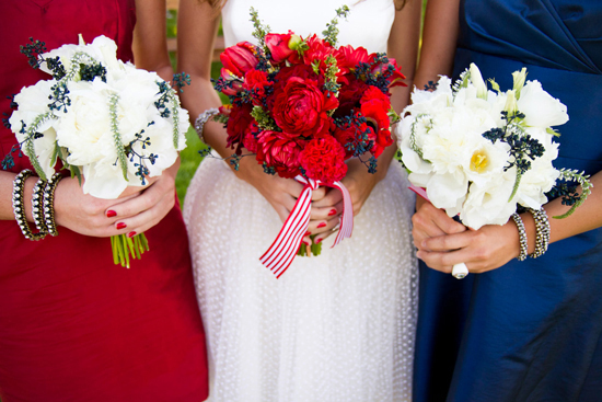 Via Bridal Guide http://www.bridalguide.com/blogs/bridal-buzz/fourth-of-july-wedding-ideas