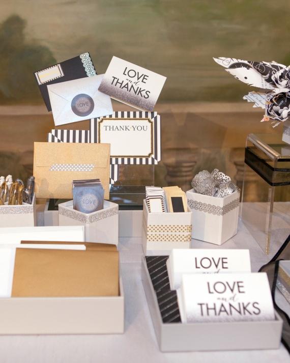 bridal-party-fall-2014-vendor-details-weddingpaperdivas-img-8007-1014_vert