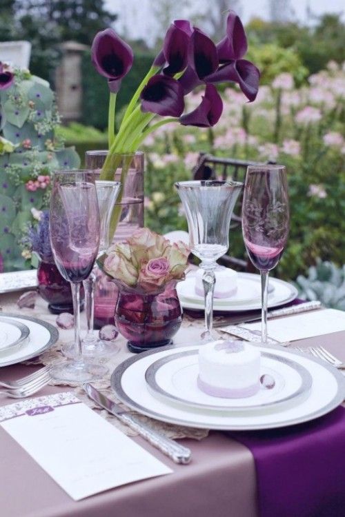 Purple Tablescapes via weddingomania.com
